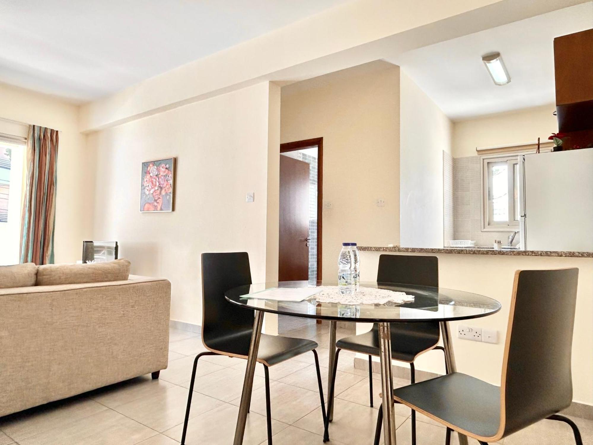 Sun Julz Apartments On The Beach Pafos Zewnętrze zdjęcie