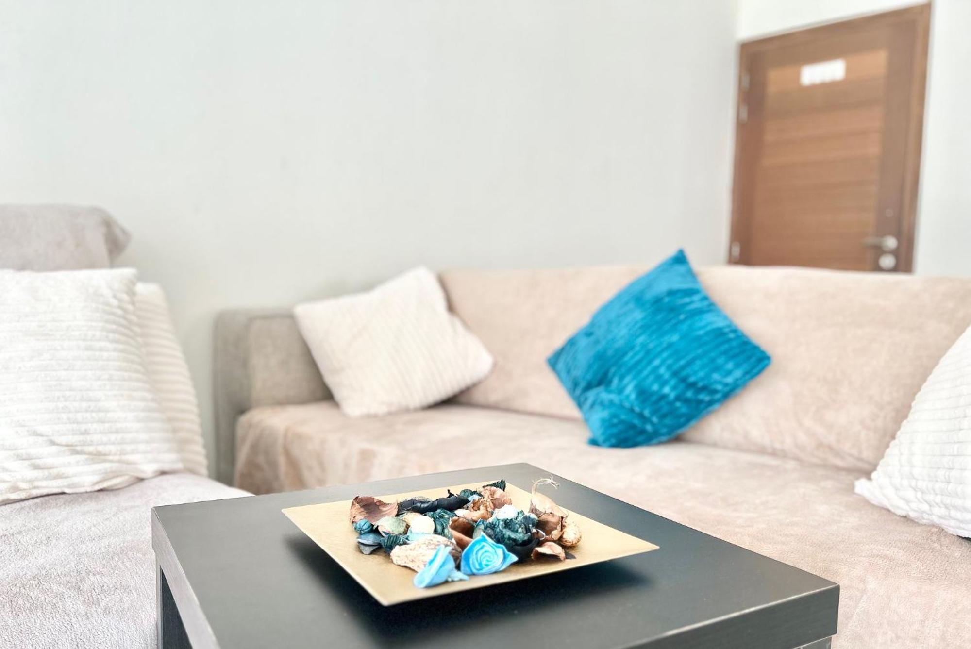 Sun Julz Apartments On The Beach Pafos Zewnętrze zdjęcie