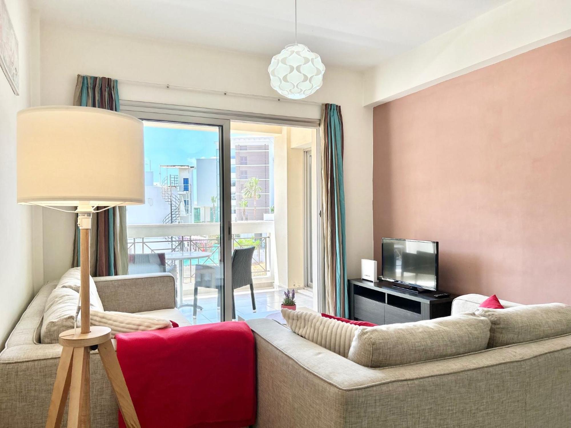 Sun Julz Apartments On The Beach Pafos Zewnętrze zdjęcie