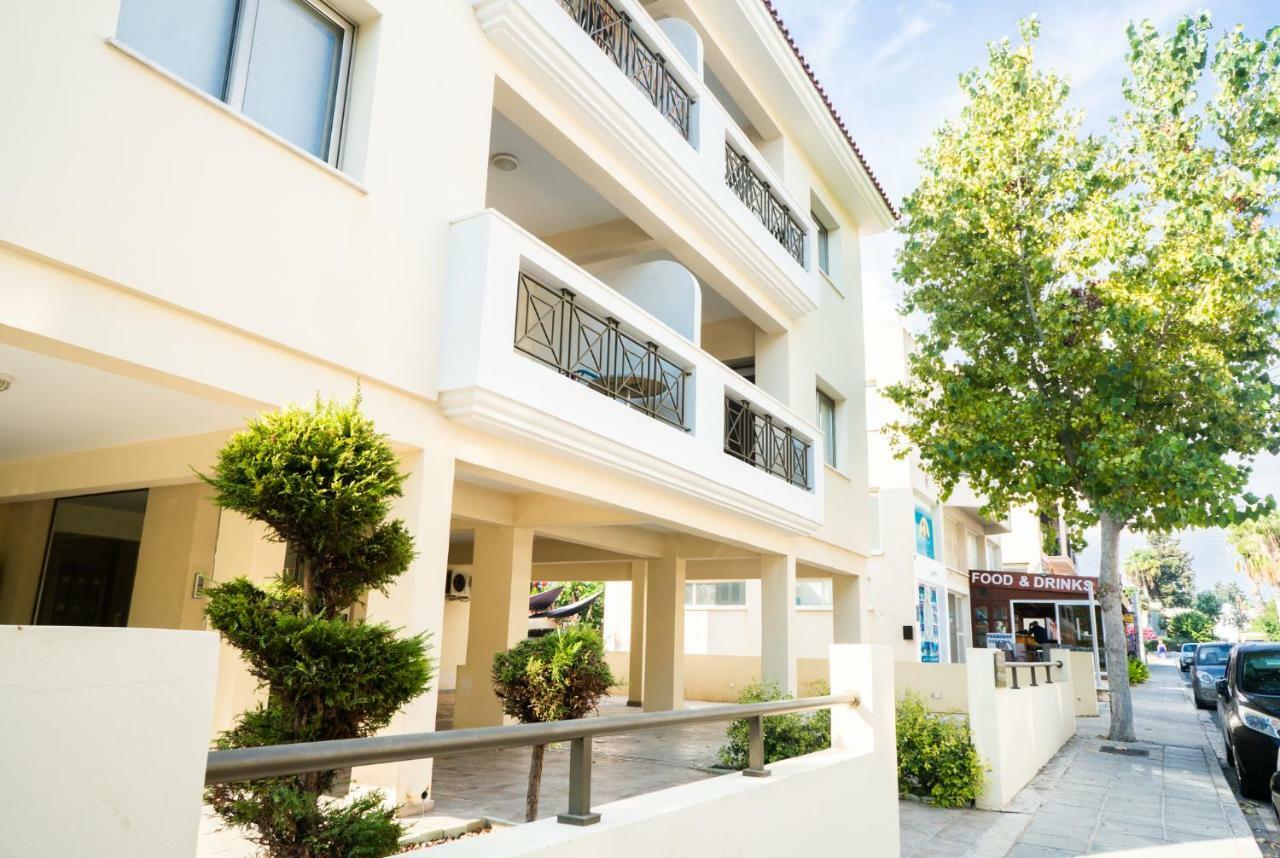 Sun Julz Apartments On The Beach Pafos Zewnętrze zdjęcie
